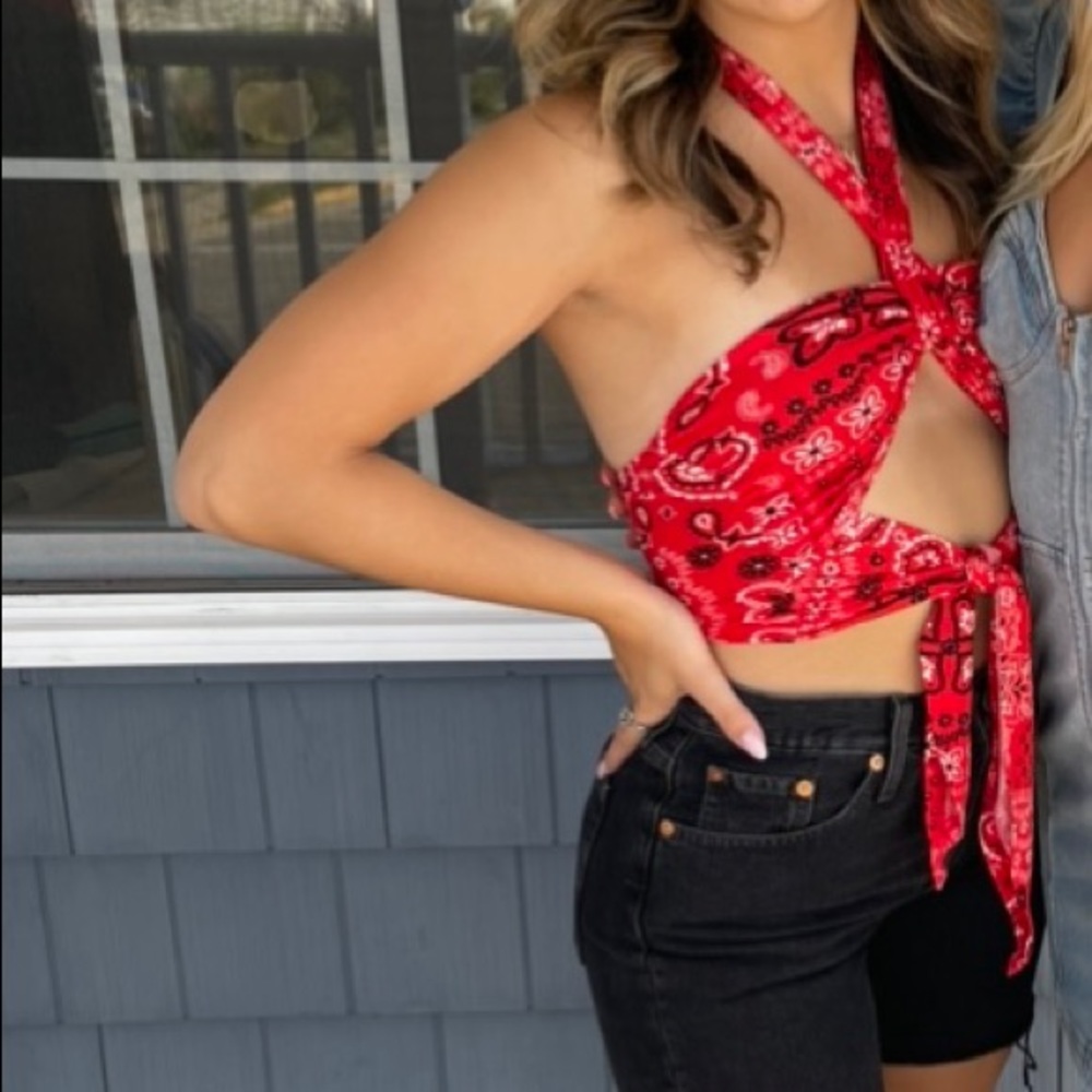 Red cropped top perfect for country concert